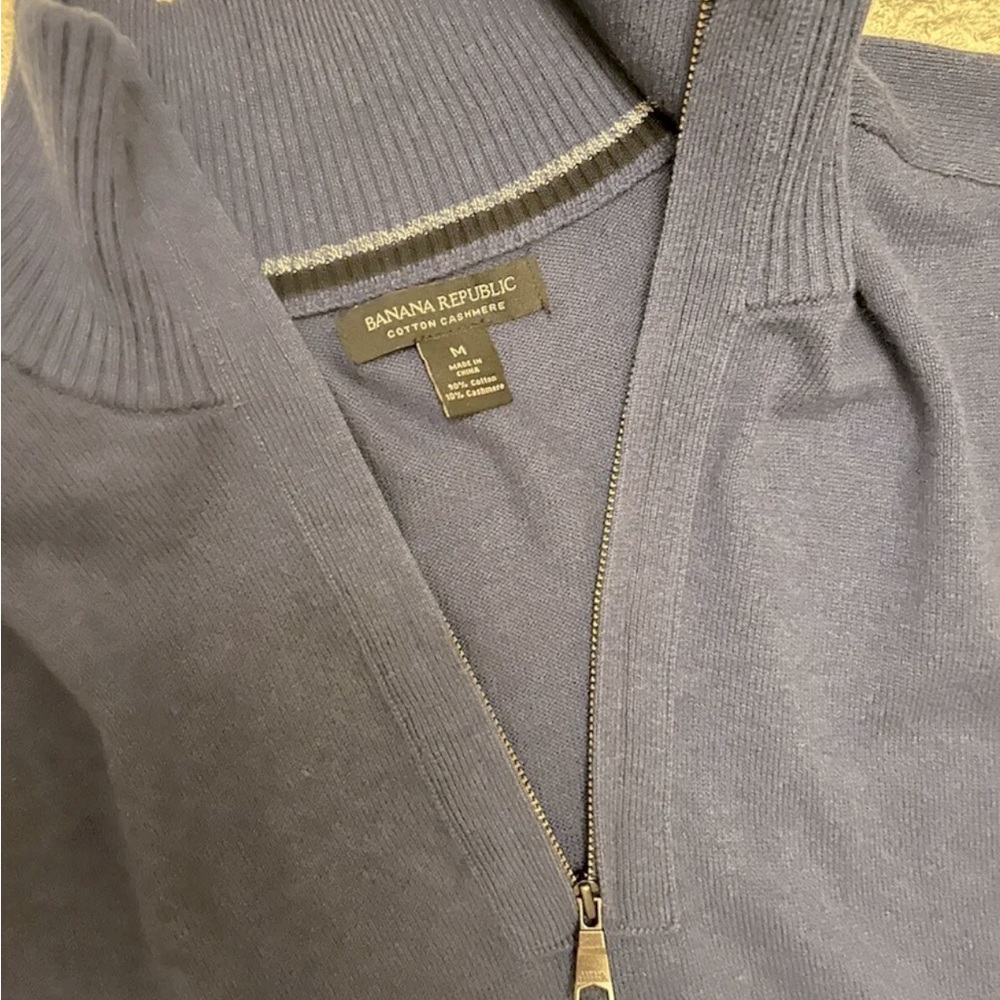 Banana Republic Cashmere Blend men’s Navy sweater Size Medium Quarter 1/4 Zip